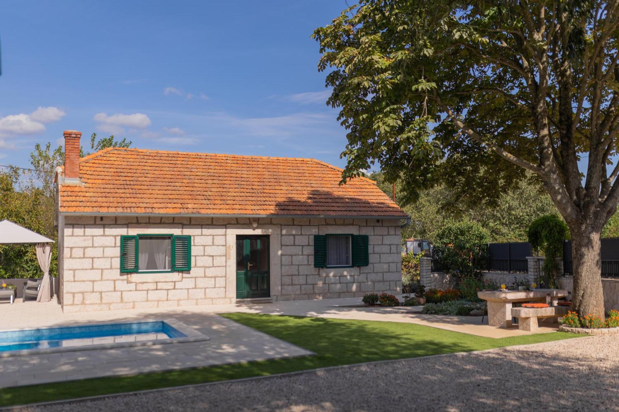 Experience Village Life - Jokini Dvori With Private Pool Pakovo Selo Exterior photo