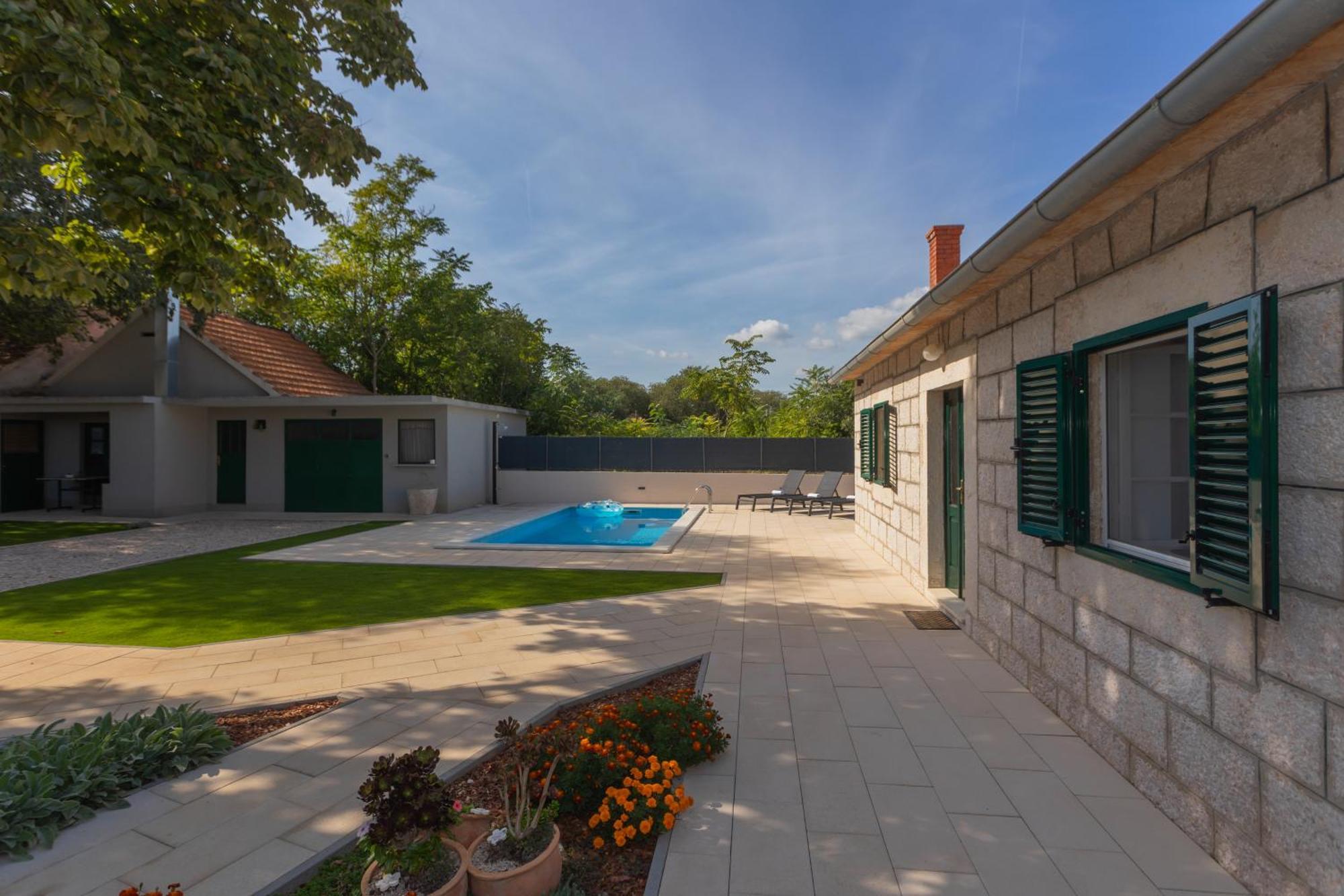 Experience Village Life - Jokini Dvori With Private Pool Pakovo Selo Exterior photo